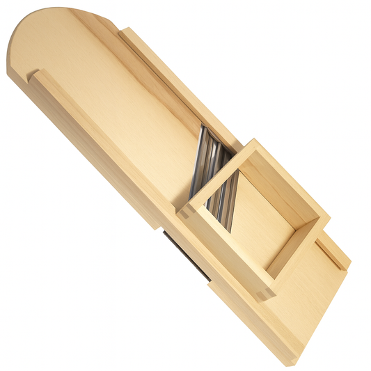 Ręczna szatkownica kuchennna z drewna bukowego, wyposażona w koszyk prowadzący i trzy ostre noże do krojenia kapusty oraz innych warzyw Chłopcy z Rancza / Ranch Boys