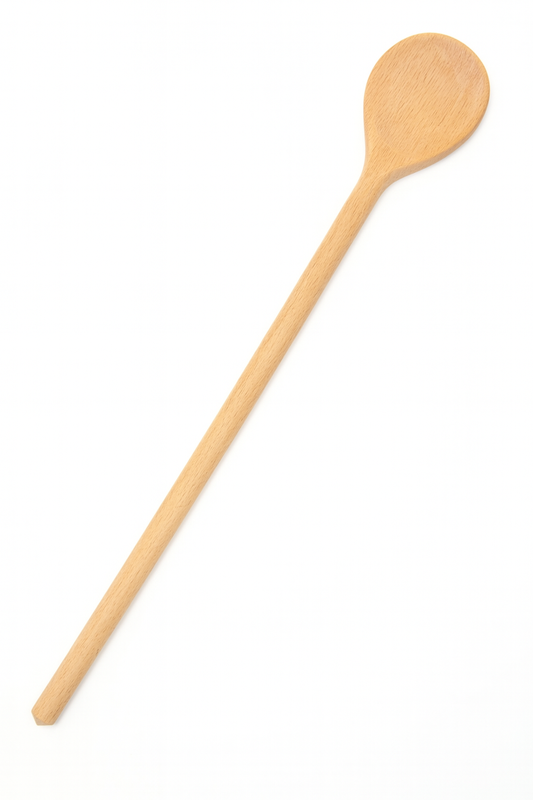Drewniana łyżka kuchenna 25 cm z naturalnego drewna bukowego na białym tle – Chłopcy z Rancza / Ranch Boys